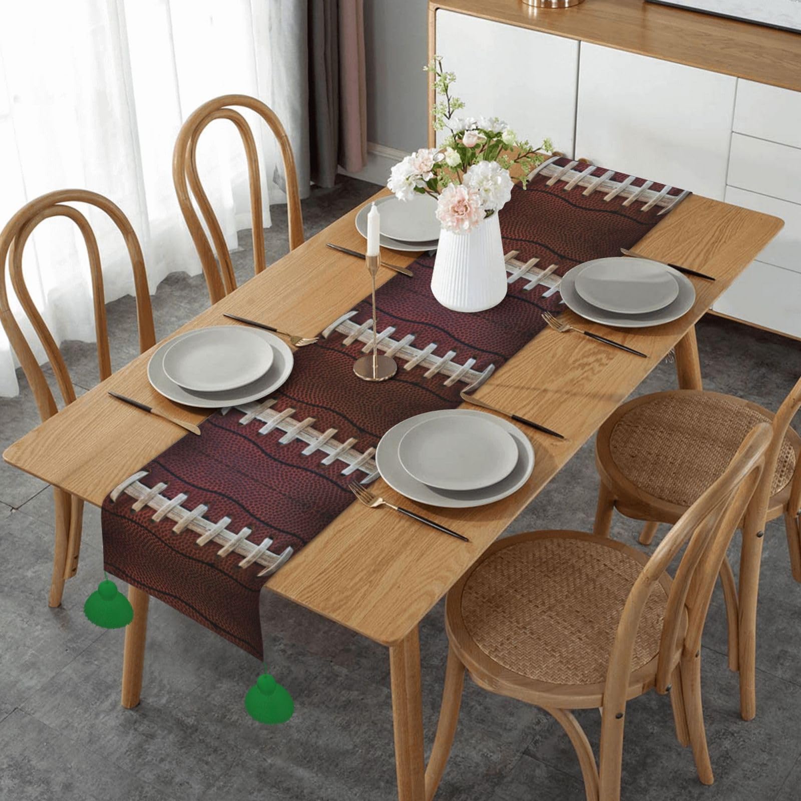 Chemin de table rustique à motif lacets de football américain long format