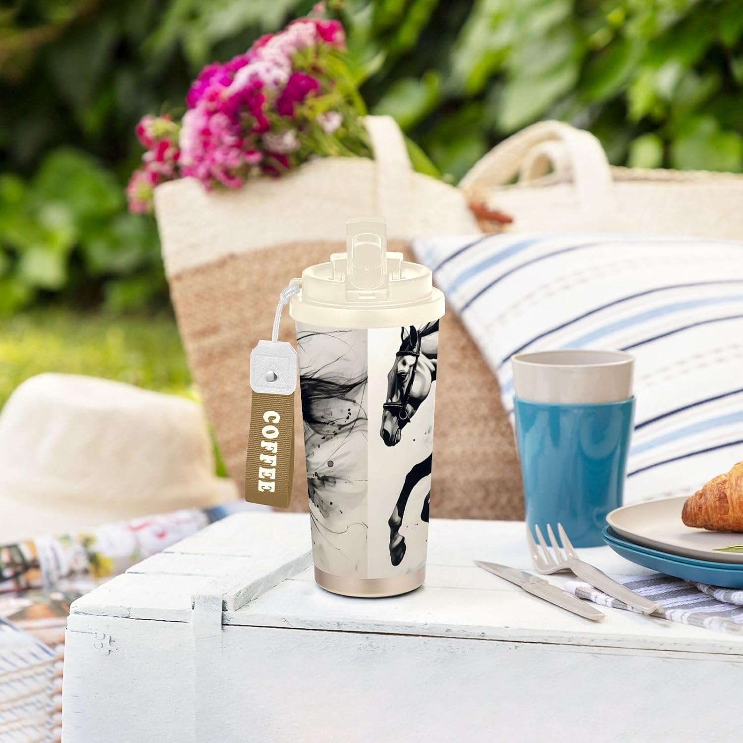 Horse Black White Run Insulated Coffee Mug with Straw & Flip Lid, 16.9oz Iced Tumbler Cup, Double Wall Vacuum Mug for Travel Office