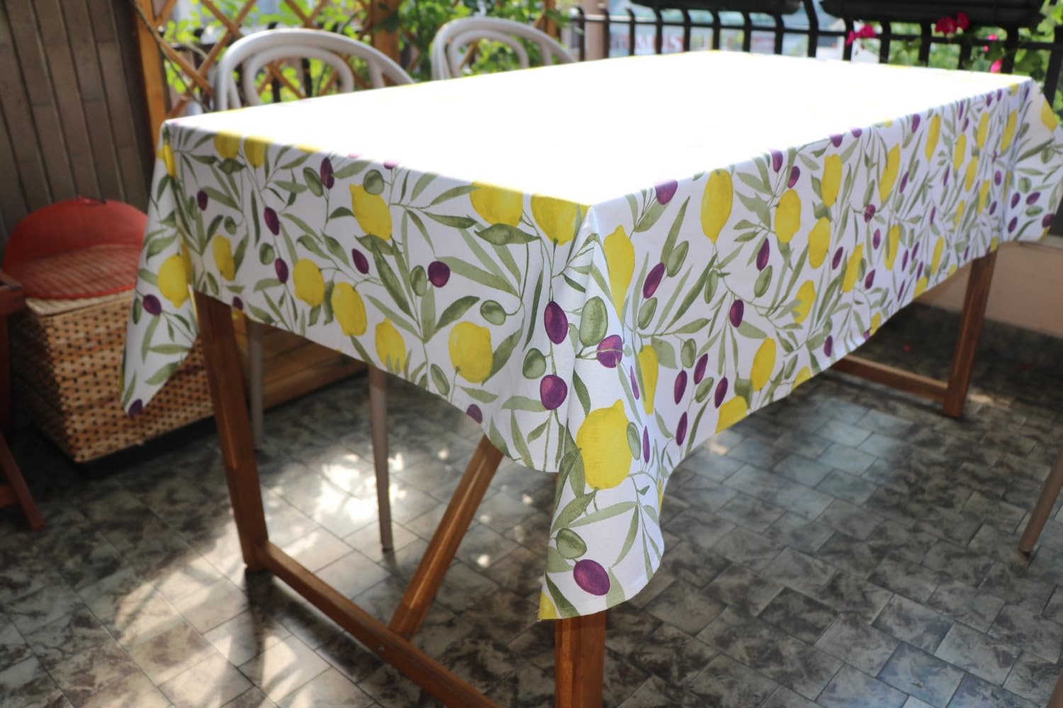 Vico Casa Nappe avec citrons anti-taches 140 x 240 cm résinée, fabriquée en Italie, housse de table pour table de 12 nettoyage rapide (modèle Garda)
