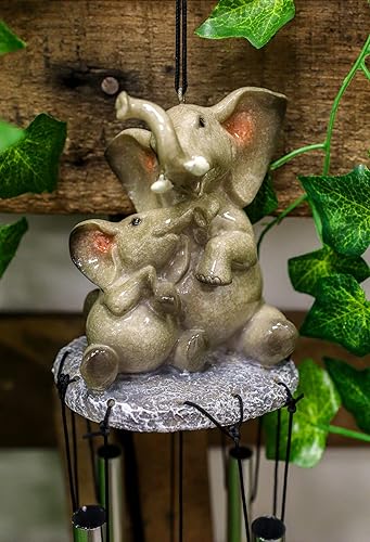 Miniatura 8 de Ebros Gift Figura de elefante de sabana y safari para la familia, corona, campanilla de viento resonante con elefantes trompetas, adornos para