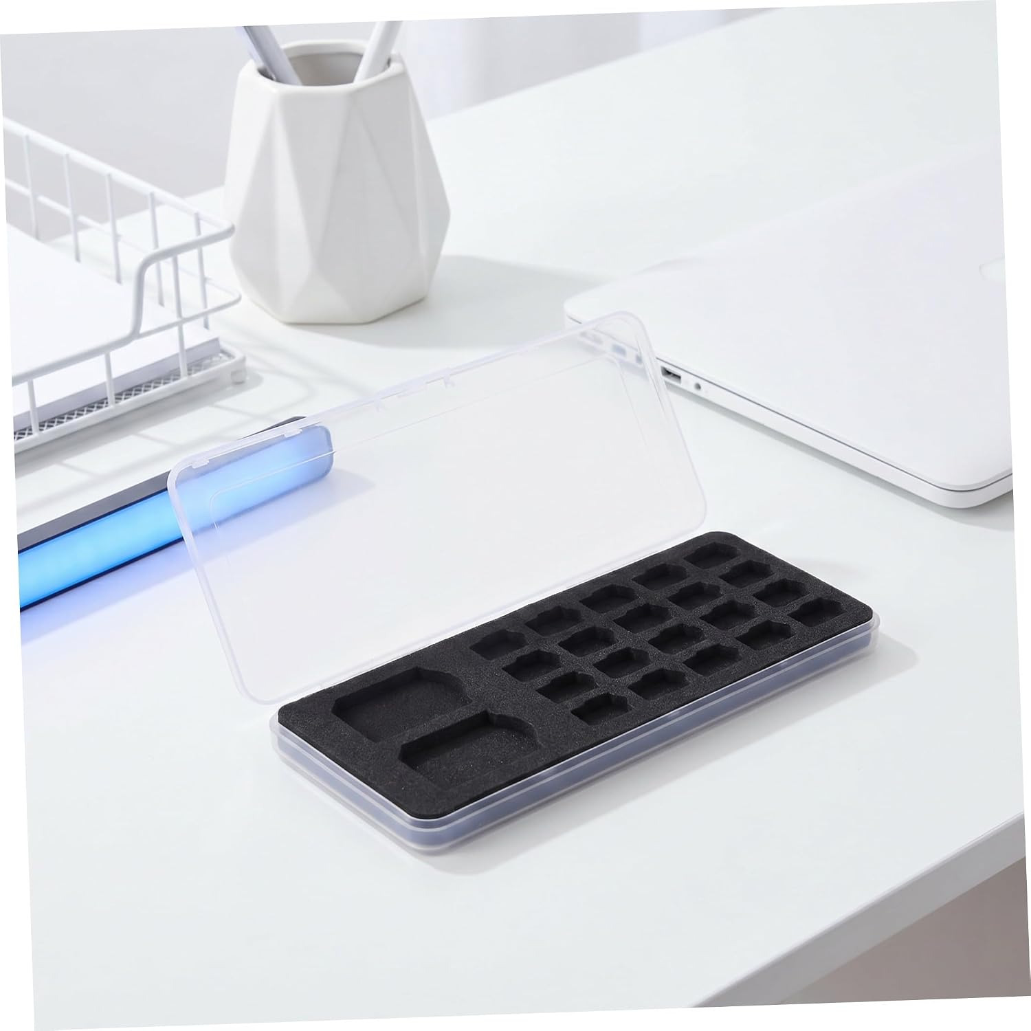 Mini Storage Case for Memory Cards with Protective Ultrathin Design, Plastic and Sponge Material, Lightweight Organizer Suitable for Casual Everyday Use and Photographers