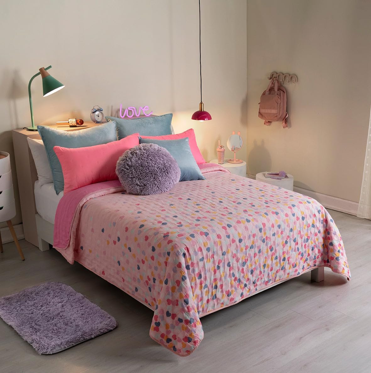 Radiant Hearts Glow in The Dark Comforter - Full XL/Queen