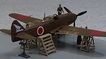 アオシマ1/72日本陸軍三式戦闘機「飛燕（涙滴風防）」完成品 Amazon | 青島文化教材社 1/72 真・大戦機シリーズ No.15 日本
