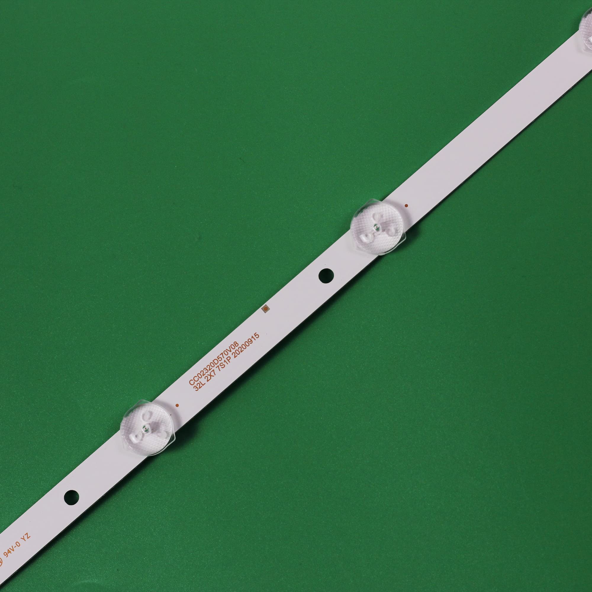 Bandes LED rétroéclairées pour TV SW-LED32R301BT2 32LED06T2P CC02320D570V12 320L 32E9 7S1P 2X7 1210 H32D8000Q H32E8000Q H32D7000