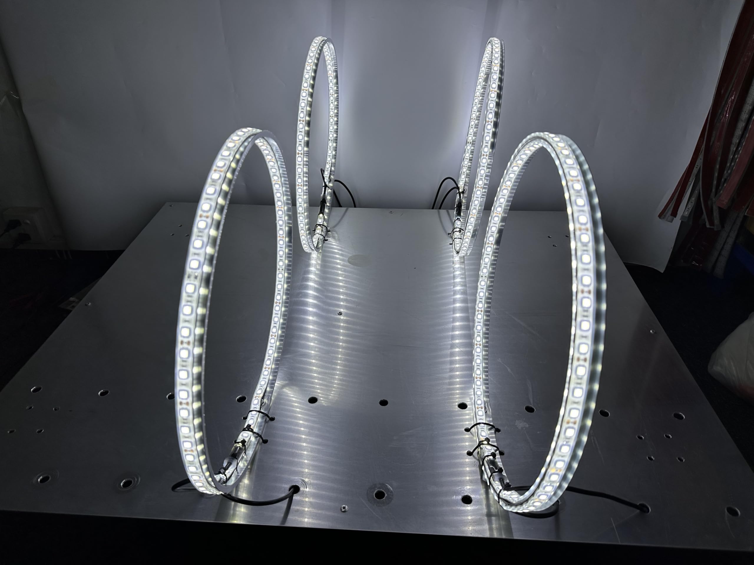 Sando Tech 15.5‘’ Pure White Flashing Double Side LED Illuminated Wheel Ring Lights Cold White Rim Light Strobe Tire Light Switch Ctrl for Truck Vehical Offroad