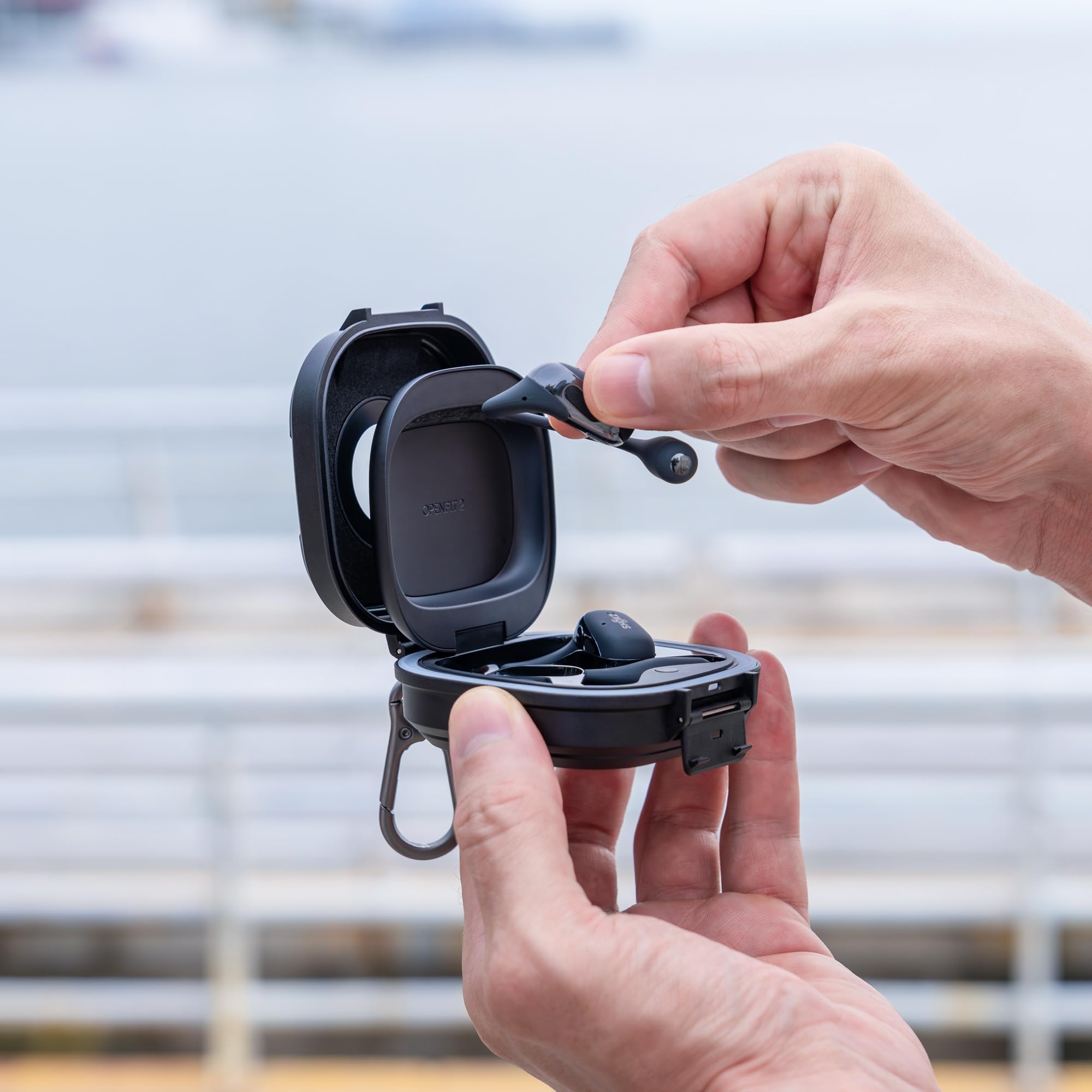 PROfezzion Custodia per Shokz OpenFit 2+, custodia rigida resistente con copertura completa e chiusura di sicurezza per cuffie aperte Shokz OpenFit 2 Plus (non per OpenFit 1 e Open Air)