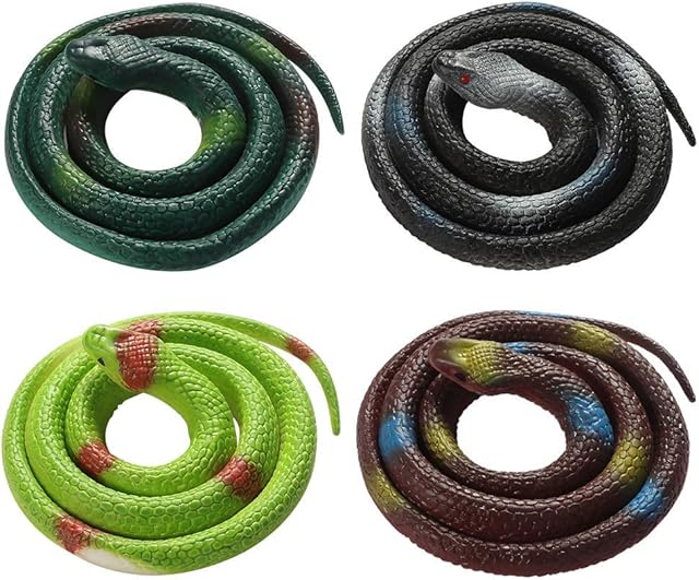 Bolonbi FRIUSATE 4 Pieces Toy Snakes, 30 Inch Rubber Snake Fake Snake Realistic Snake for April Fools Day, Boys Favorite, Pool Party, Bathtub Floater