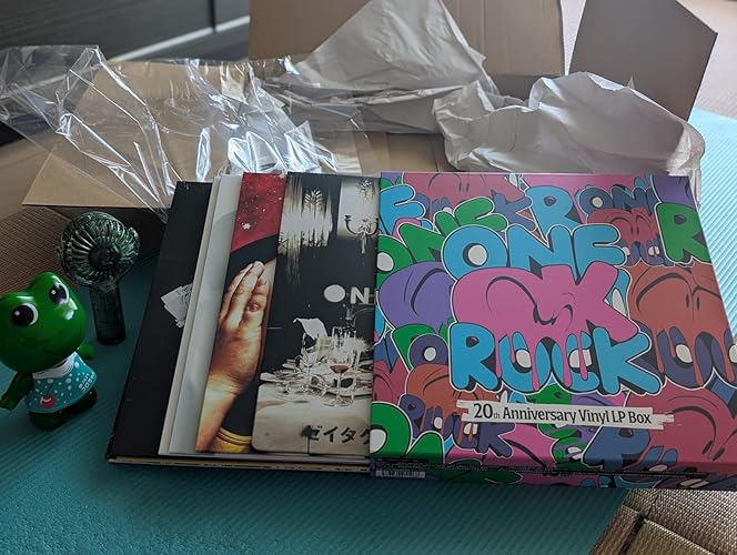 Amazon.co.jp: ONE OK ROCK 20th Anniversary Vinyl LP Box (初回生産