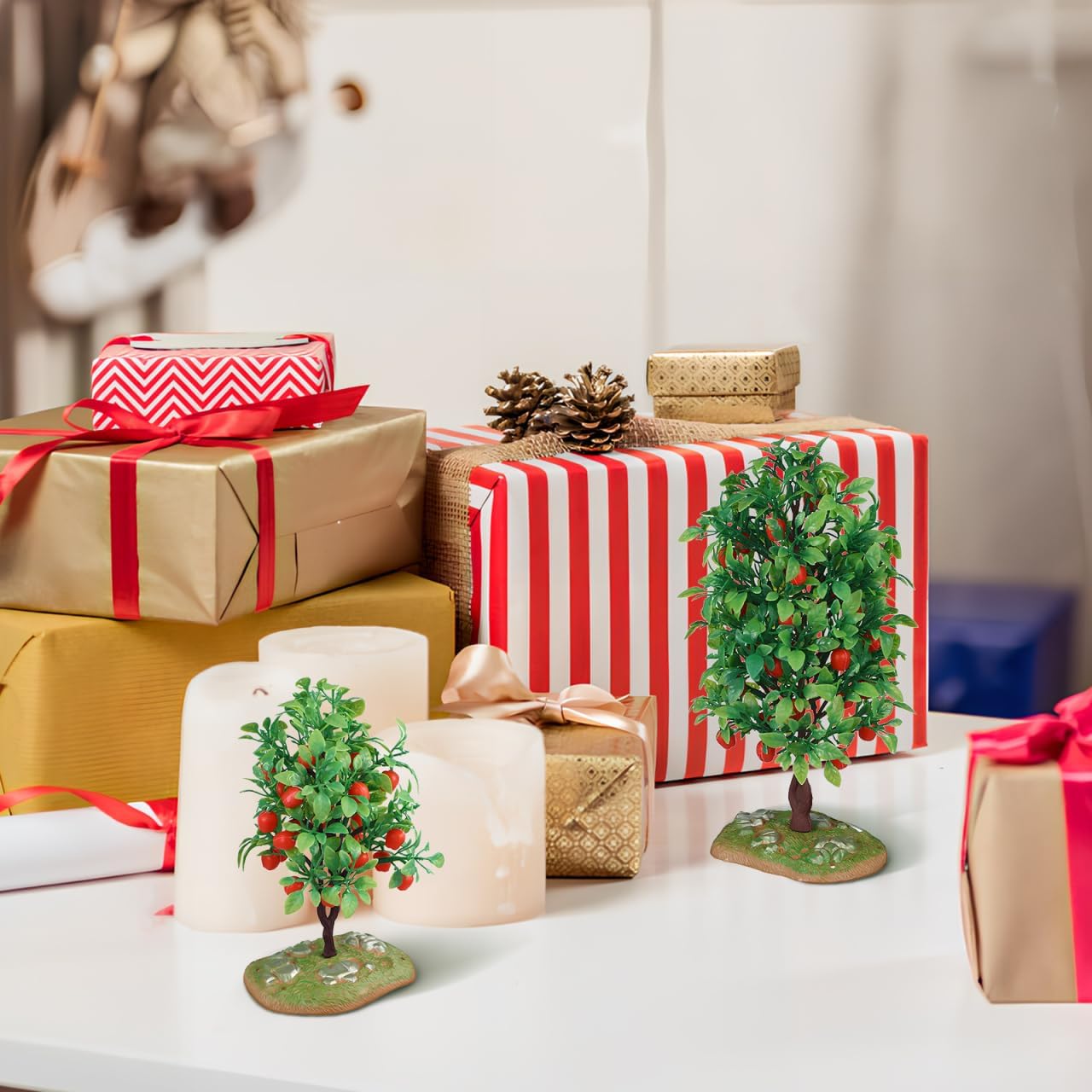 OSALADI 2pcs Mini Artificial Apple Trees Plastic Small Tree Models for Train Scenery Dioramas Micro Landscape Decorations with Lifelike Simulated Fruit