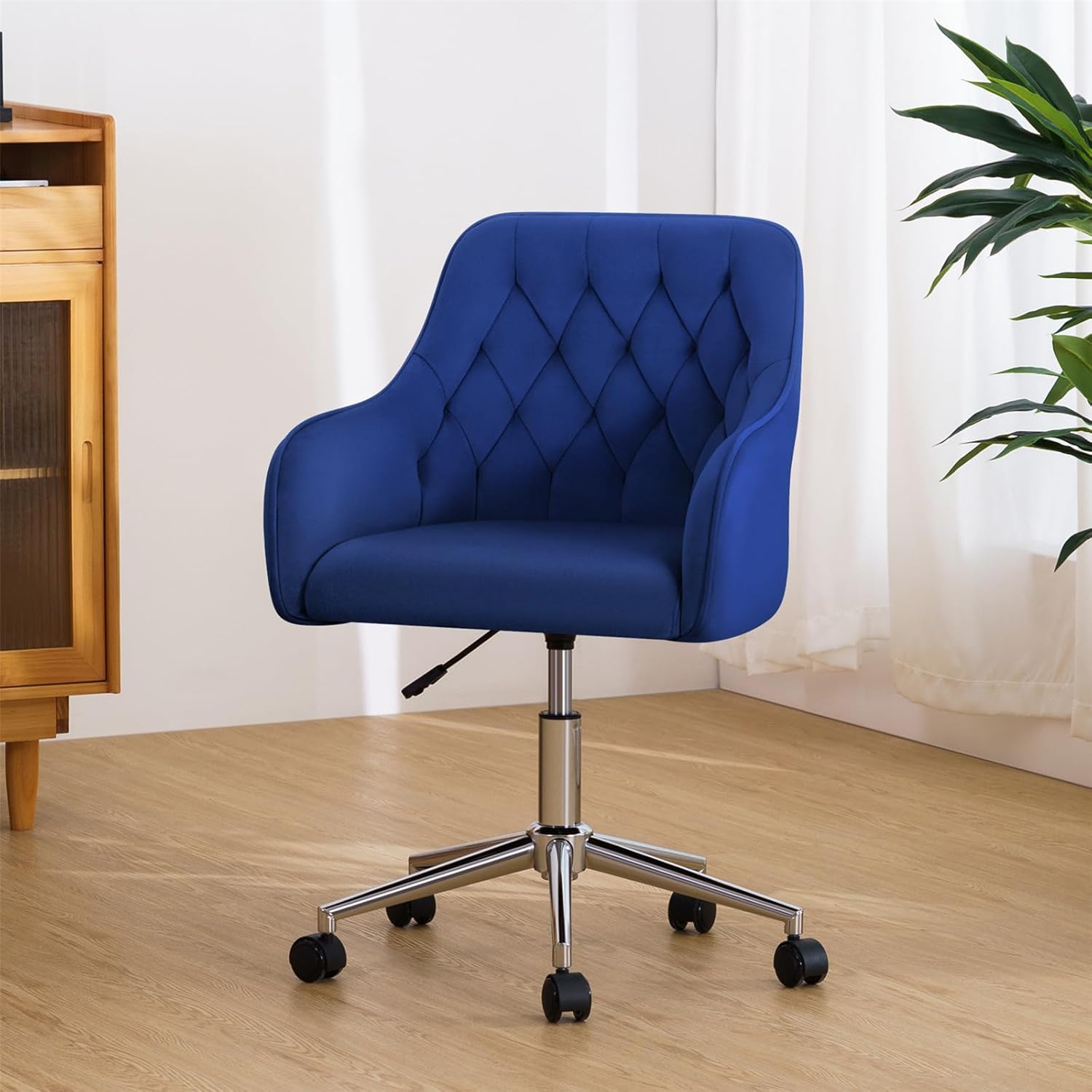 HOFFREE Velvet Office Chair Cute Vanity Chair with Wheels for Bedroom Upholstered Task Chair for Home Office (Pink)