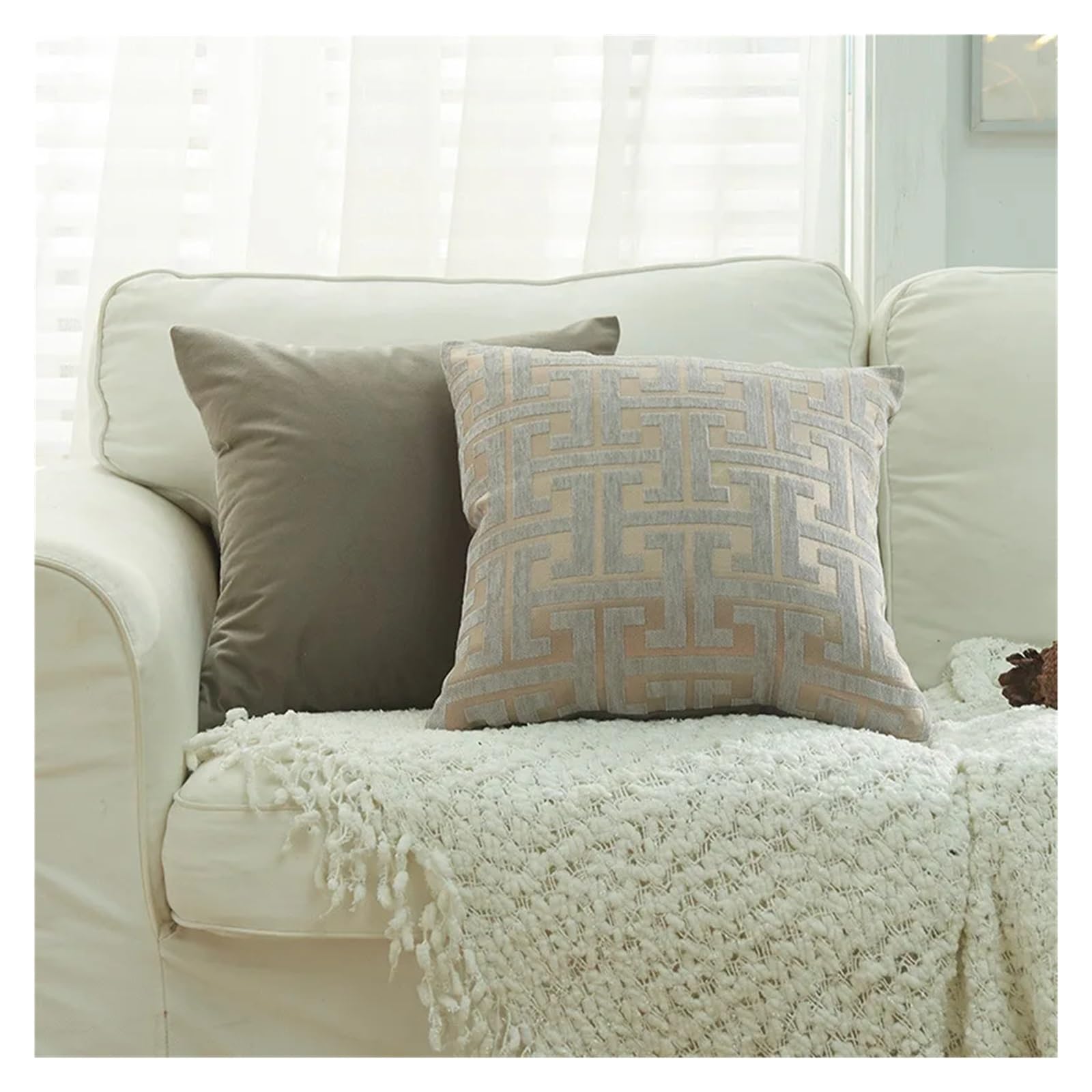 XPJYUA Chenille Pillow Covers Chenille Geometric Line Cushion Cover Soft Plush Solid Color Vintage Pillowcase 45 * 45cm Decorative Pillows(Grey Coffee,45x45 Cm)