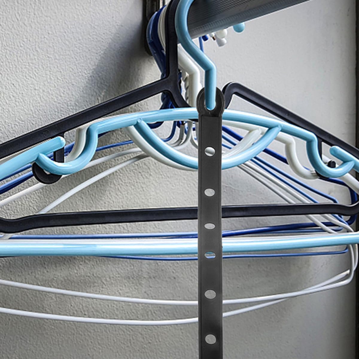 10 Pcs Black Plastic Hanger Connecting Strips for Clothes Displays