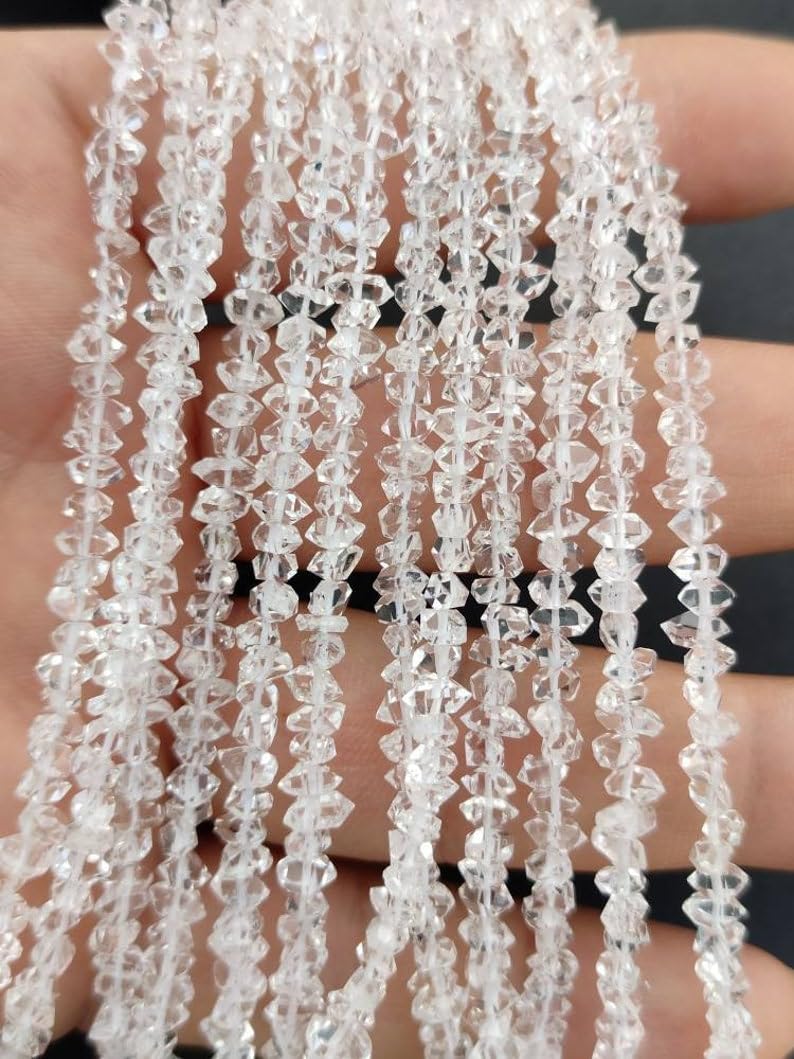Perles à facettes en quartz naturel pour fabriquer un bracelet bohème et élégant au quotidien