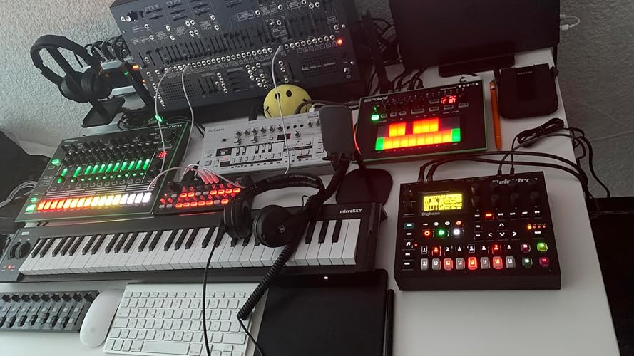 Amazon.co.jp: elektron Digitone ポリフォニックデジタル