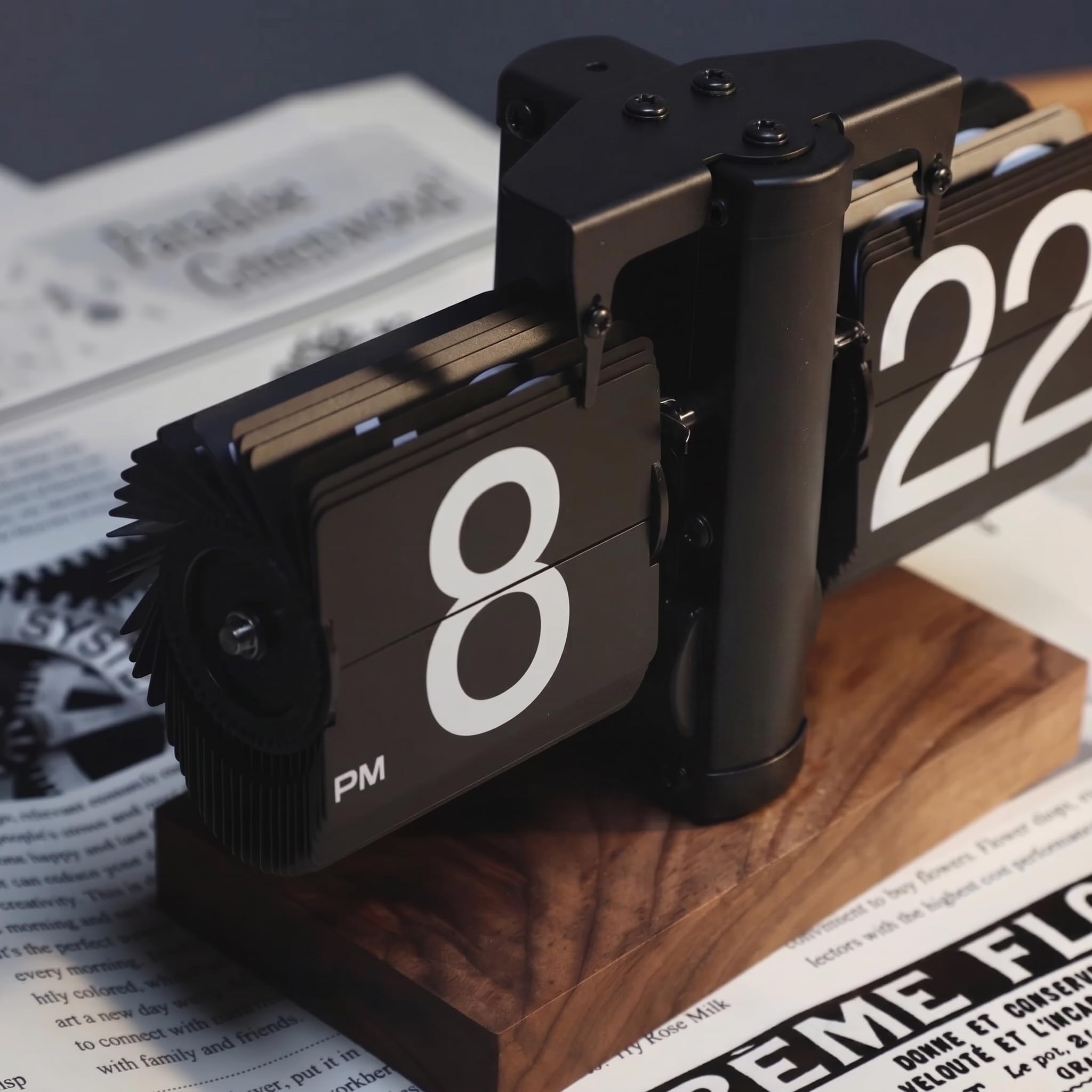 Greensen Flip Uhr Retro Digitale Wanduhr Batterie betrieben Tischuhr Große Zahlen Sichere Basis Kreative Flip Clock Desk Clock für Zuhause Büro Schule Hotel Café (Black)
