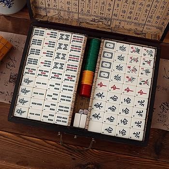 麻雀牌セット 伝統デザイン　プロ用 Amazon.co.jp: 麻雀牌 中国プロ麻雀セット、伝統的な麻雀セット