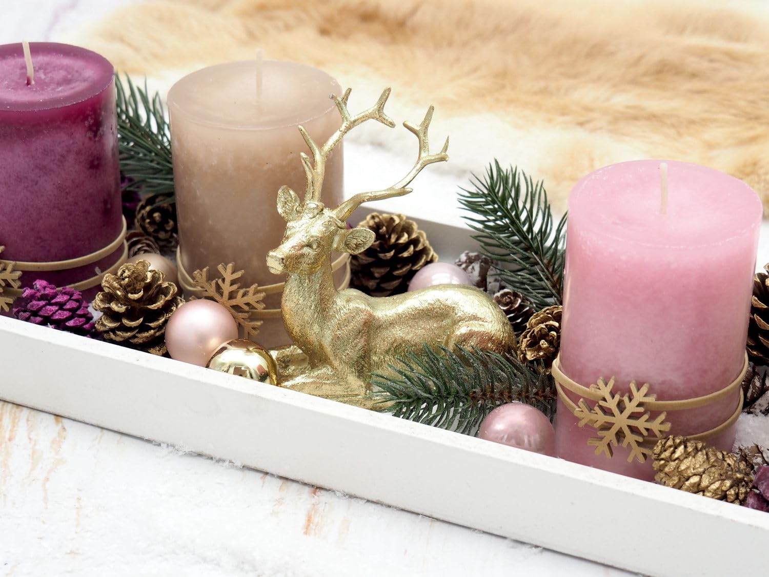 ZauberDeko Adventsgesteck Weihnachten Weihnachtsdeko Tablett Hirsch Gold Rosa Beere Deko 40cm
