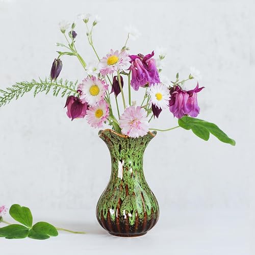 Ceramic Vase, Small Vases for Home Decor, Elegant Flower Vase Centerpiece | Elegant Flower Vase for Tables, Office Desk, Room Decor, Fit for Housewarming, Wedding, Birthday Gift (Green)