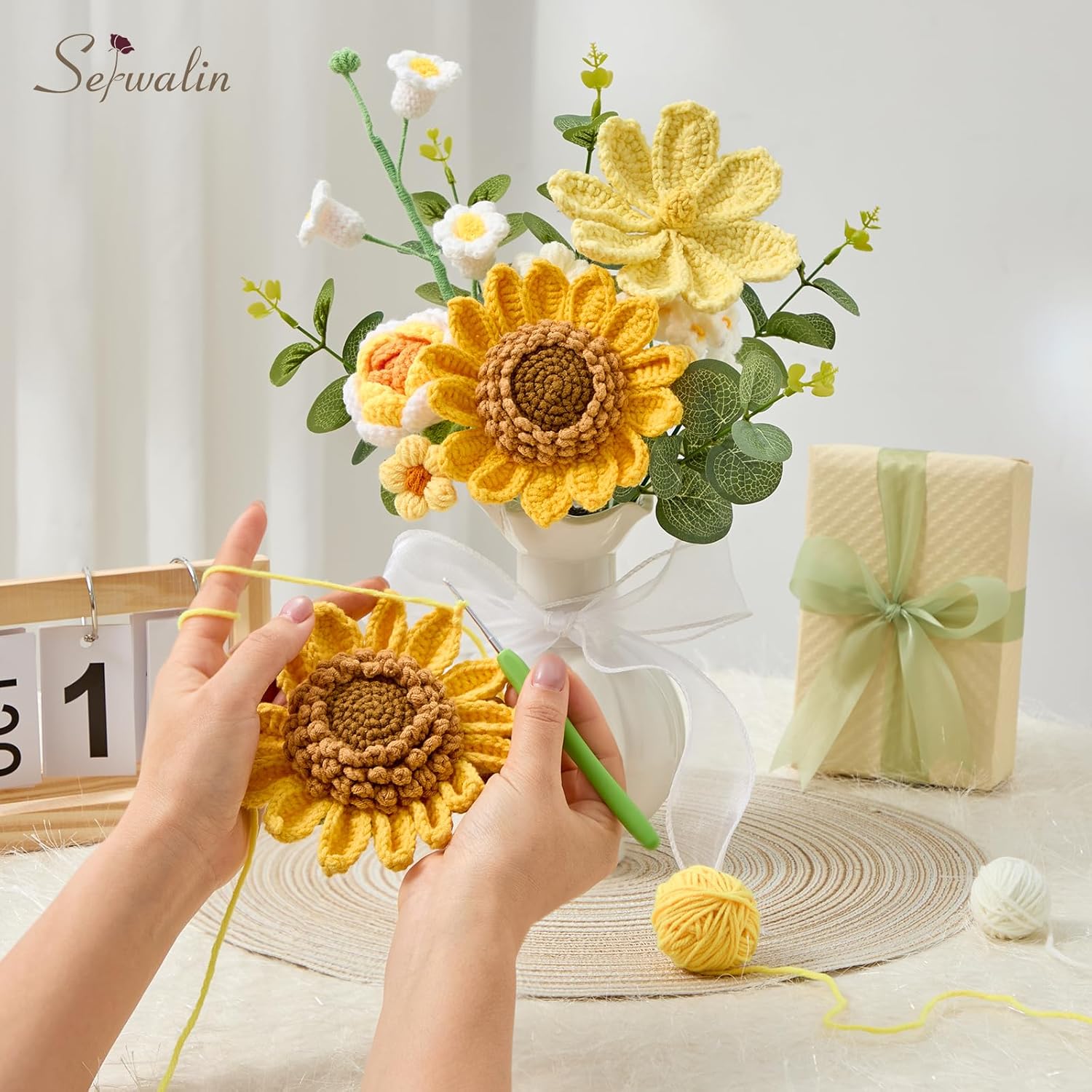 Serwalin Crochet Flower Bouquet,Yellow Knitted Flowers,Sunflower Crochet Flowers for Mother’s Day Wedding Anniversary Birthday Valentine Day Back-to-School or Graduation Ceremonies Gift (with Card)