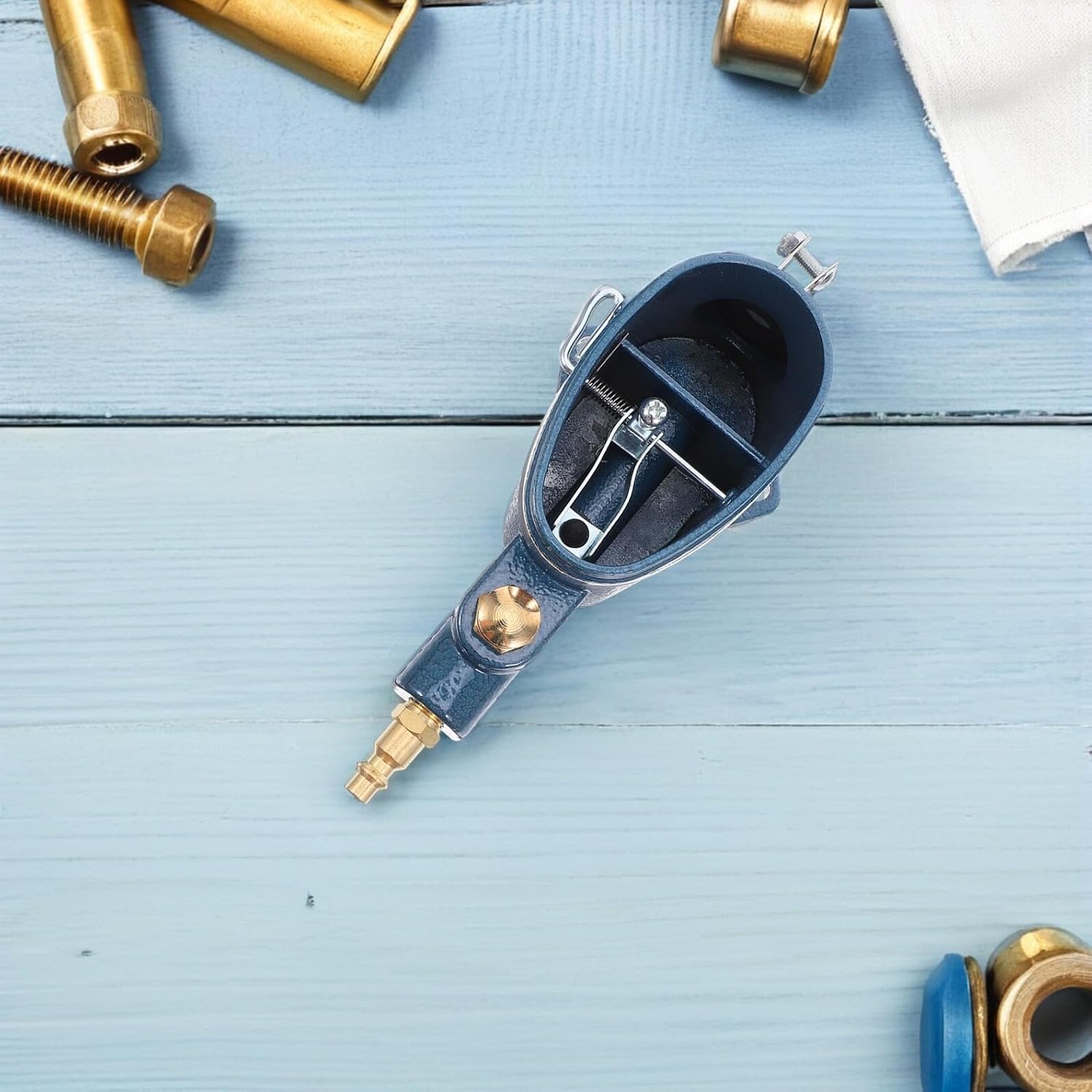 Portable Pneumatic Spark Plug Cleaner for Cars Motorcycles Engines Efficient Carbon Removal Tool with Easy Operation Reusable Air Spark Plug Cleaning Kit for Engine Maintenance