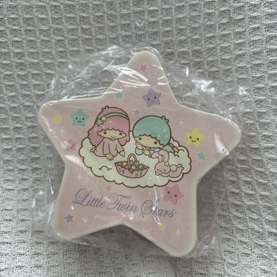 キキララ　シールパックと星型のメモ Amazon.co.jp: キキララ 星型メモ : 文房具・オフィス用品