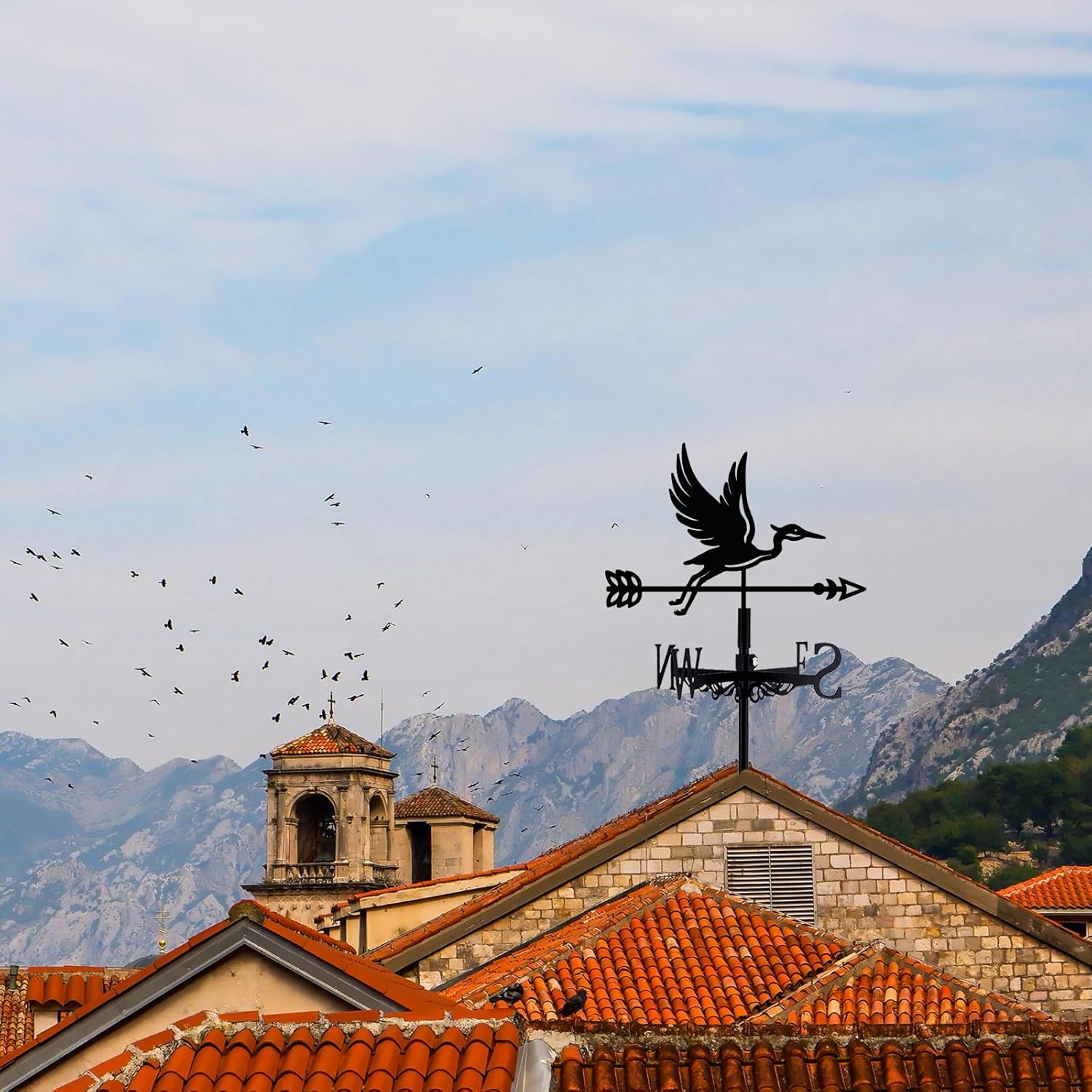 Blue Heron Weathervane Metal Wind Vane Arrow Weathercock Garden Decoration Wind Direction Indicator Stake Roof Mount Ornament for Farmhouse Yard Outdoor