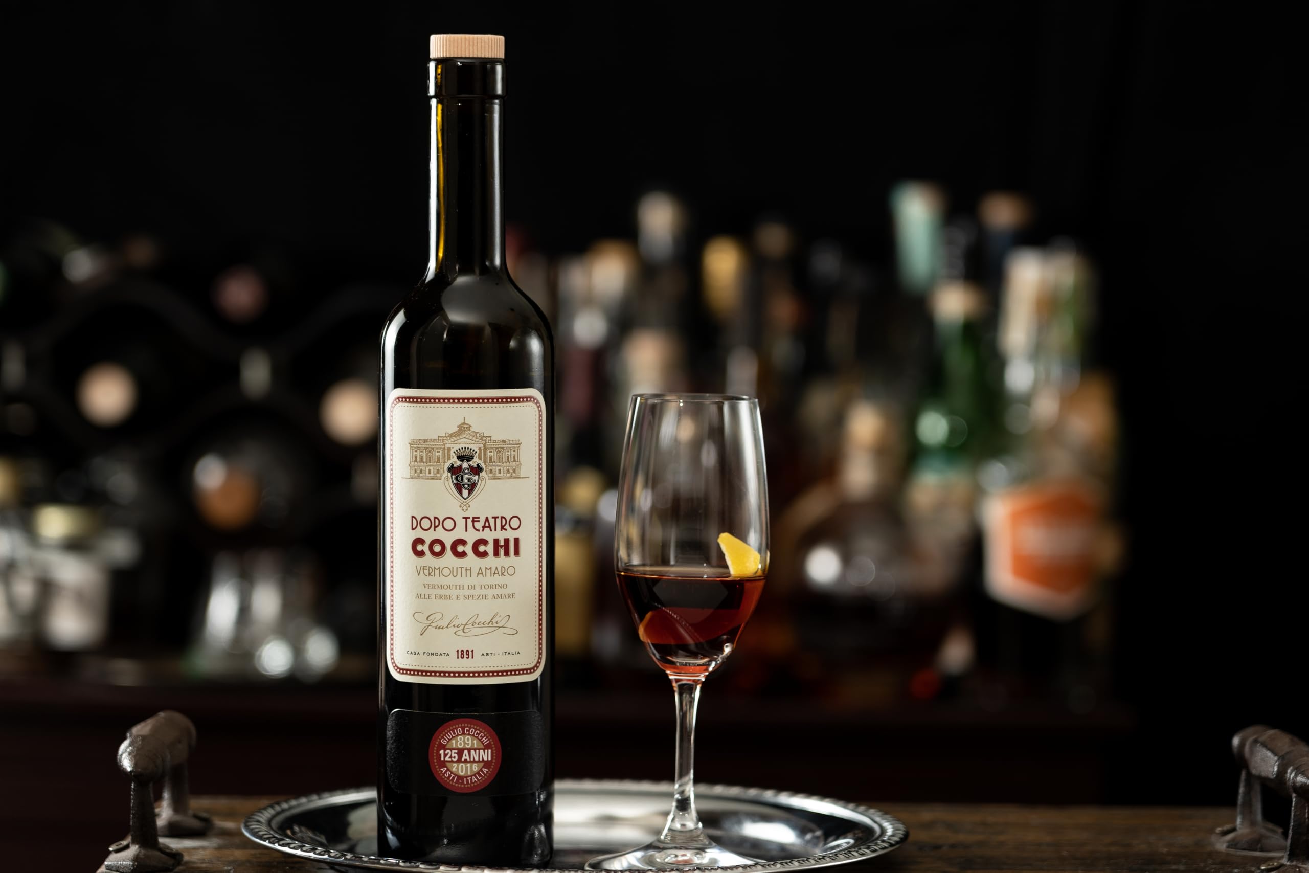 COCCHI - Amaro Dopo Teatro - Vermouth Rouge - 16% Alcool - Origine : Italie/Piémont - Notes amères et toniques - Parfait en cocktail - Bouteille 75 cl