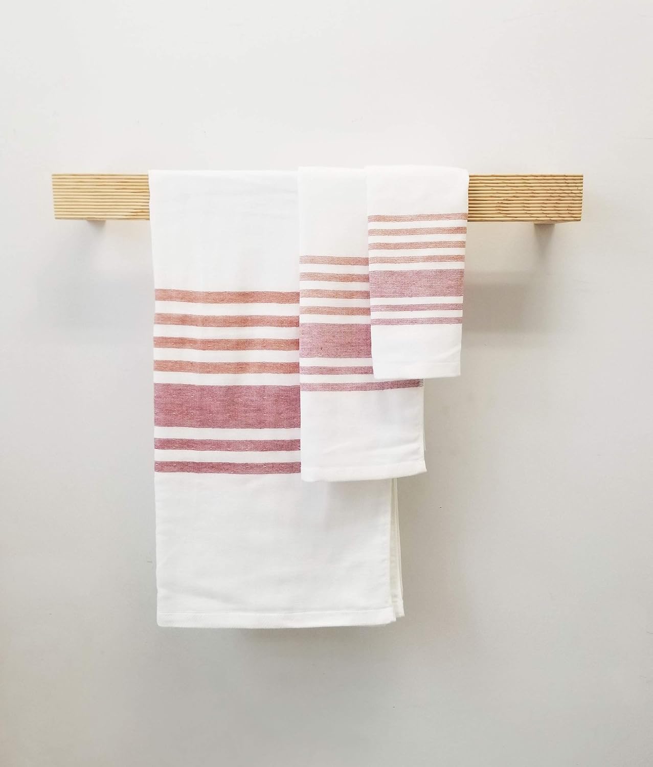 IPPINKA Senshu Japanese Towel, Ultra Soft, Quick-Drying, Two-Tone End Stripes, Red (Set of 3 Towels)