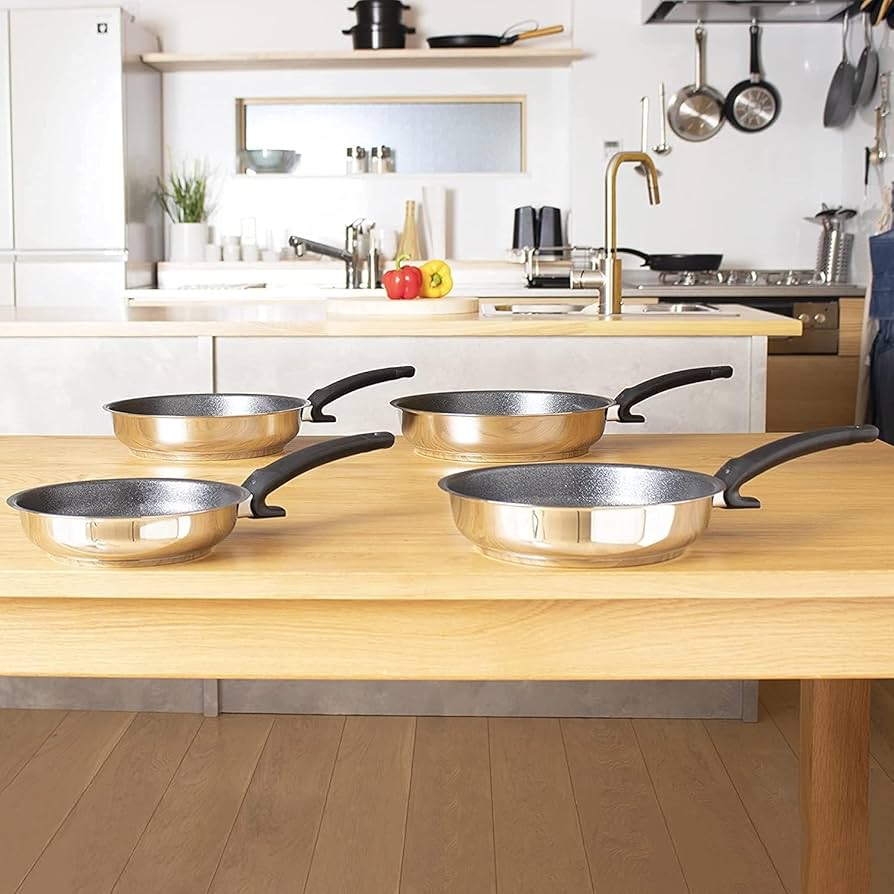 フィスラー　アダマントプレミアムシリーズ　フライパン　20cm OWM1005568_59ab036141f44507b11