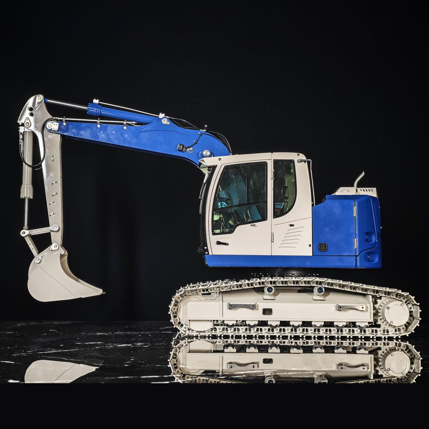 wheelfun 1/14 Metall 2Arme RC-Hydraulik-Kettenbagger JDM-208 R920 Funkgesteuerter Bagger Baumaschine Sound System Batterie