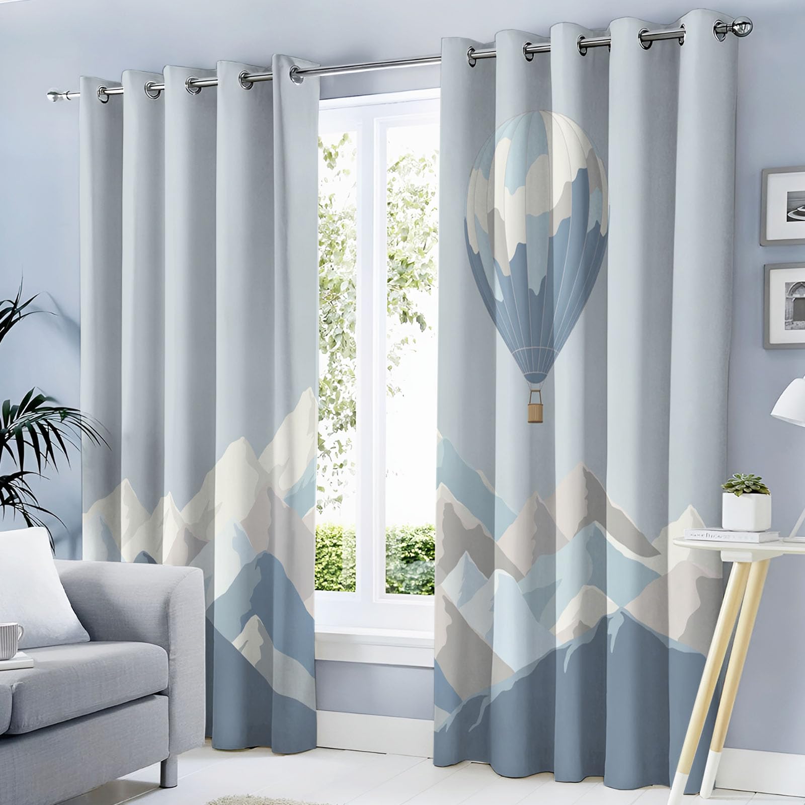 Rideaux fenêtres décoration montgolfières pour créer un salon zen et cosy