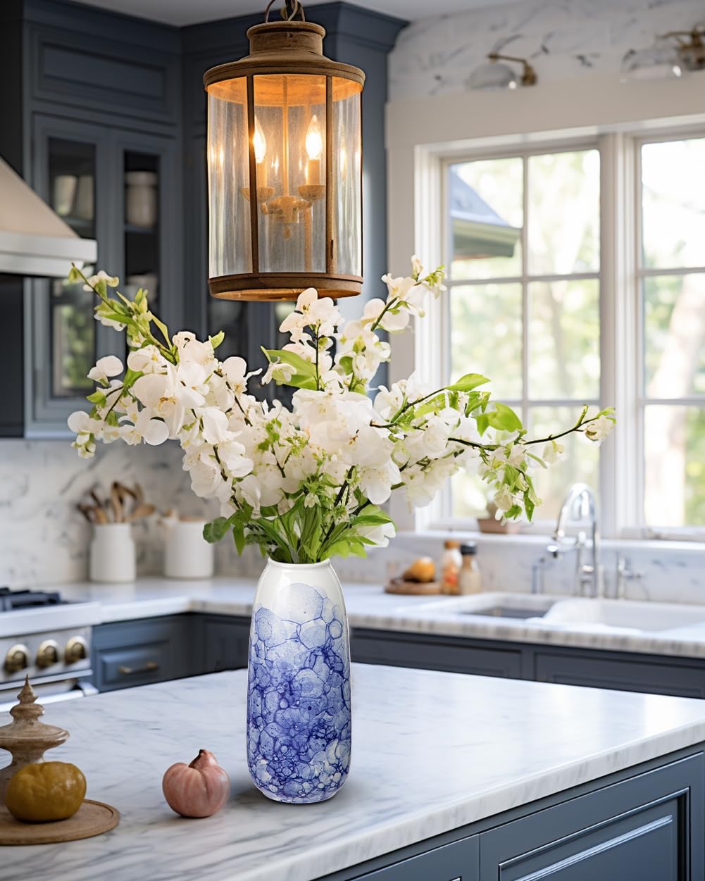 Hollyone 23CM Blue and White Ceramic Vase for Flowers Chinoiserie Porcelain Flower Vase for Home Decor Handmade Pottery for Living Room Shelf Dining Table Centerpiece Aesthetic Decorations - Image 4