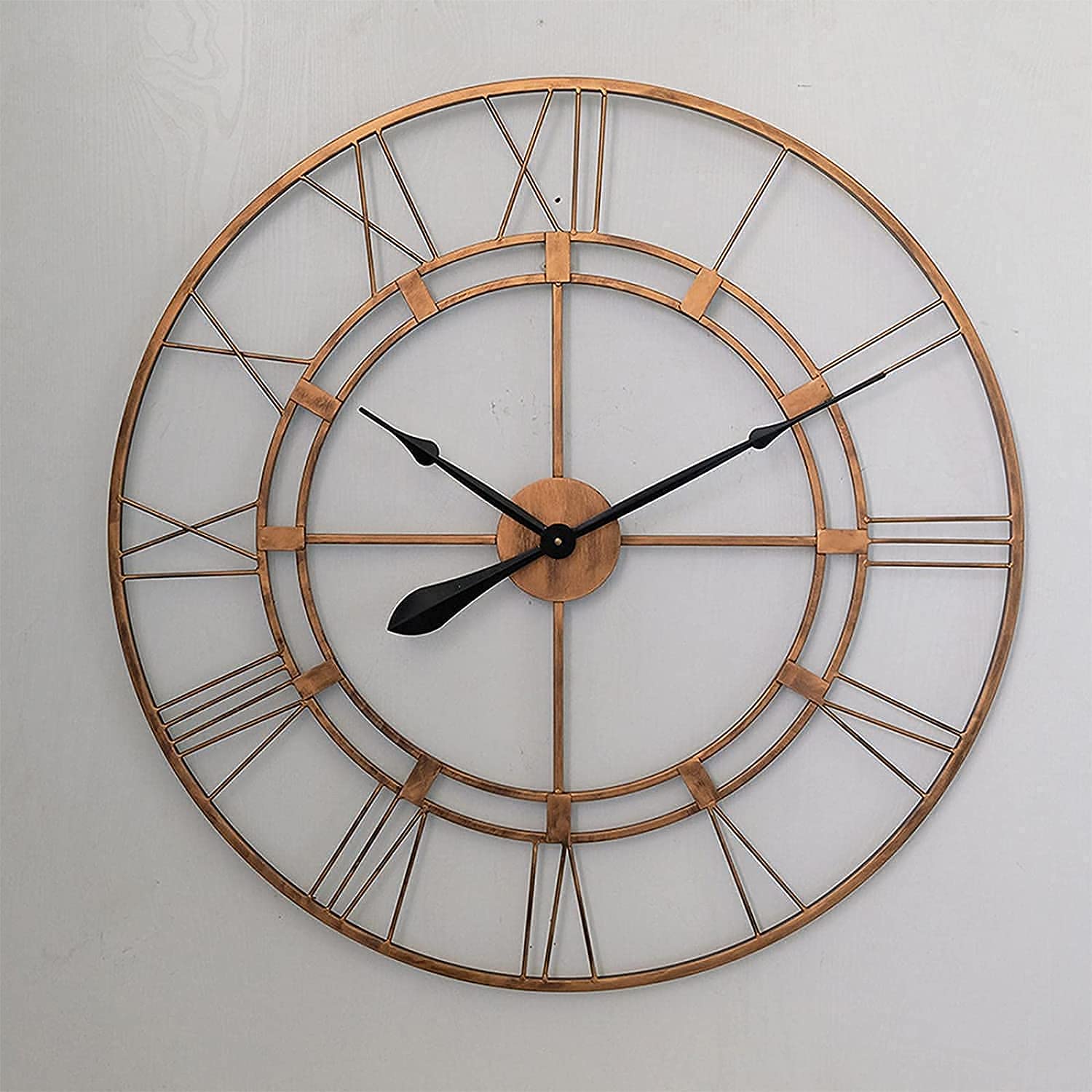 Horloge murale noire vintage silencieuse au design raffiné de 76cm
