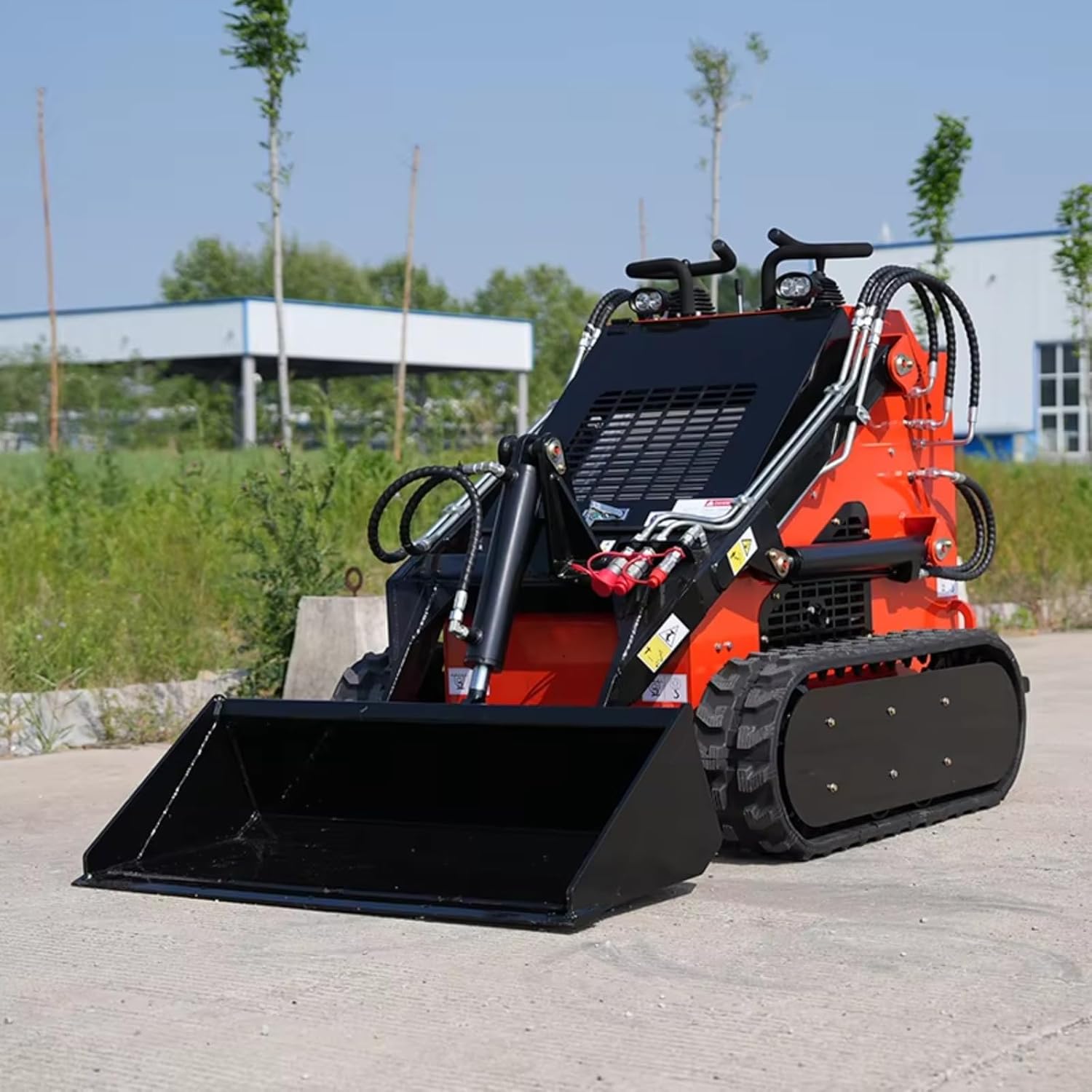 Mini Skid Steer Loader with Hydraulic Drive Compact Slide Loaders with Multiple Hydraulic Attachments Efficient for Landscaping, Park Maintenance & Farm Use