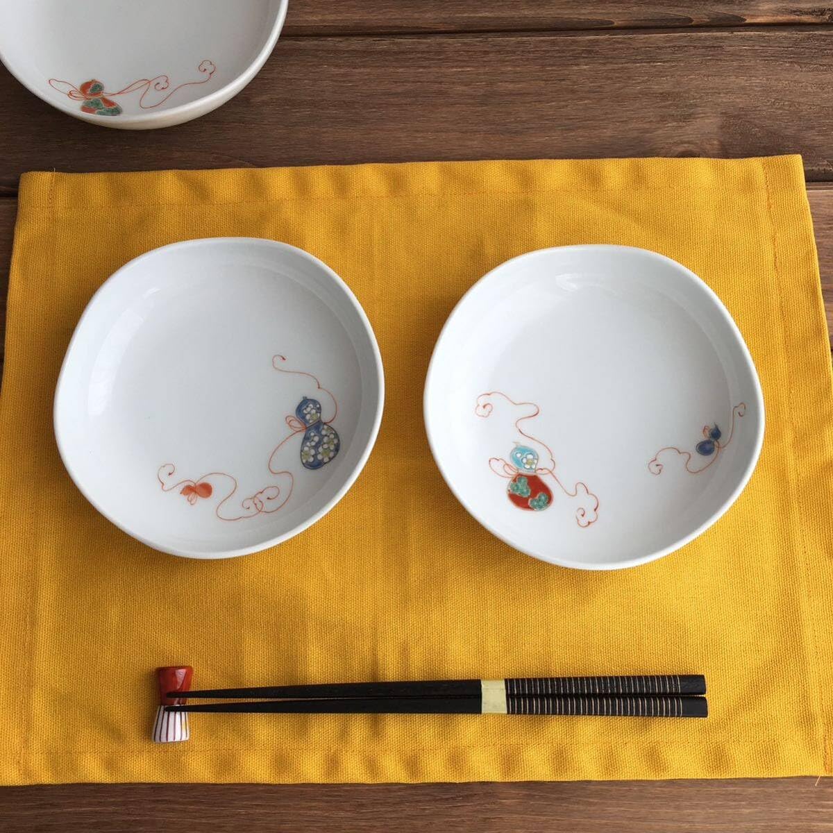 Amazon.co.jp: 有田焼 深川製磁 花ひょうん 鉢個セット 瓢 吉祥縁起柄