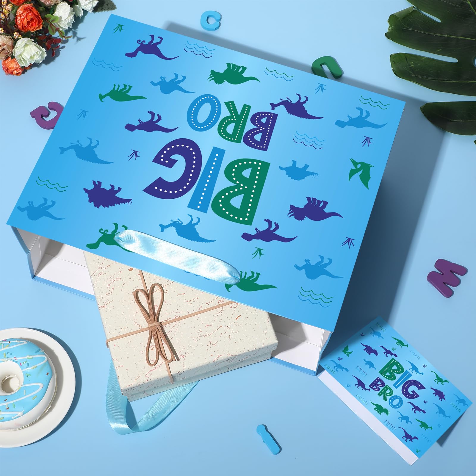 Big Brother Gift Bag for Boys, Cute Big Bro Gift Bag with Tissue Paper and Greeting Card Blue Wrapping Paper Cartoon Dinosaur New Brother Party Decoration for Little Boy Birthday Party Supplies