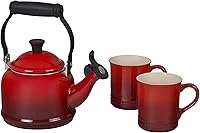 Vista 1 de Le Creuset - Juego de tetera de acero esmaltada y 2 tazas de cerámica, 1.25 cuartos de galón de tetera y (2) 14 onzas de tazas, rojo cereza