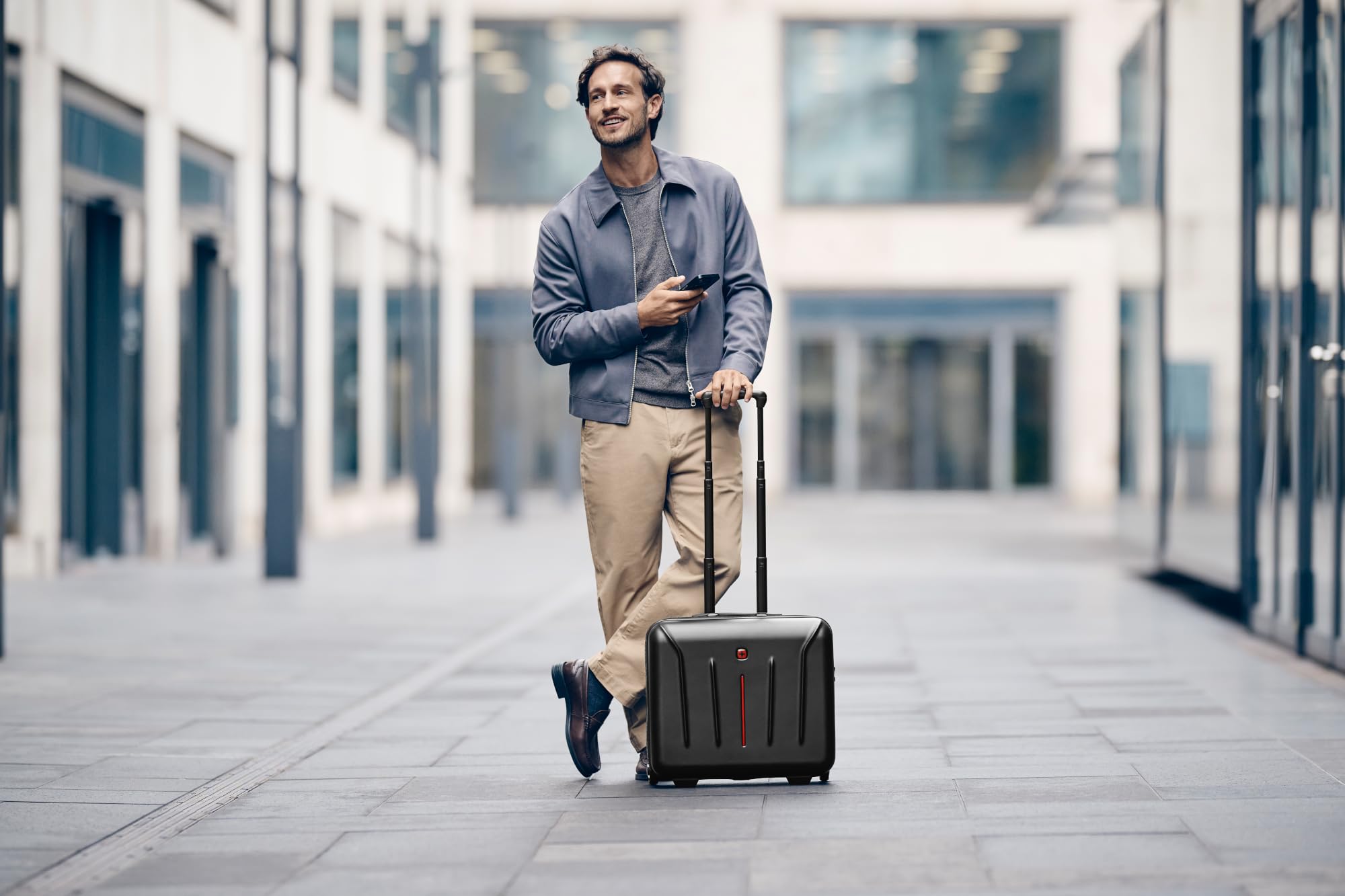 WENGER Amplix Wheeled Case, Laptop-Tasche zum Rollen, Aktenkoffer, Notebook bis 15,6 Zoll, Tablet bis 11 Zoll, 25 l, Damen/Herren, Schwarz, 653893
