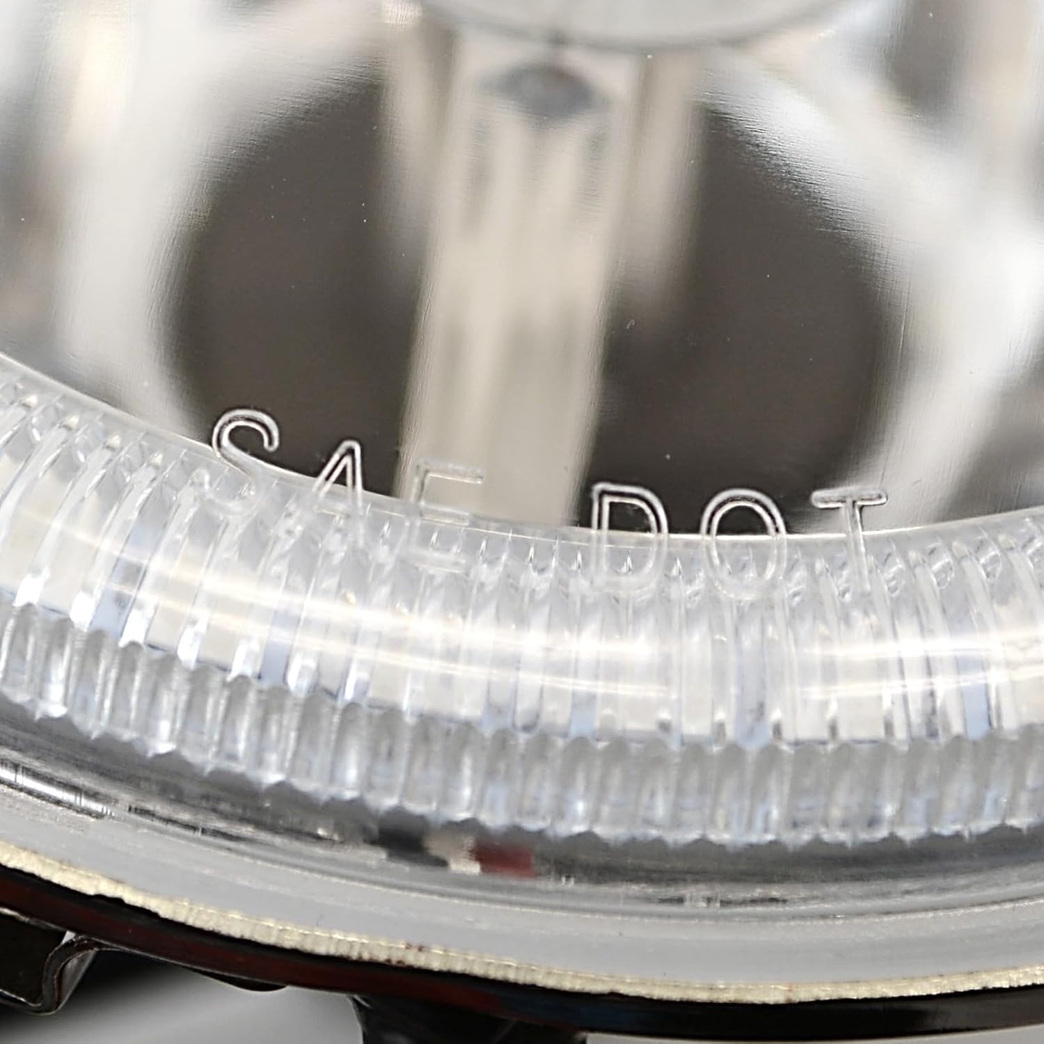 Octane Lighting 5-3/4 Smd White Led Halo Halogen Bulb Headlight Angel Eye Crystal Clear Set Of 4