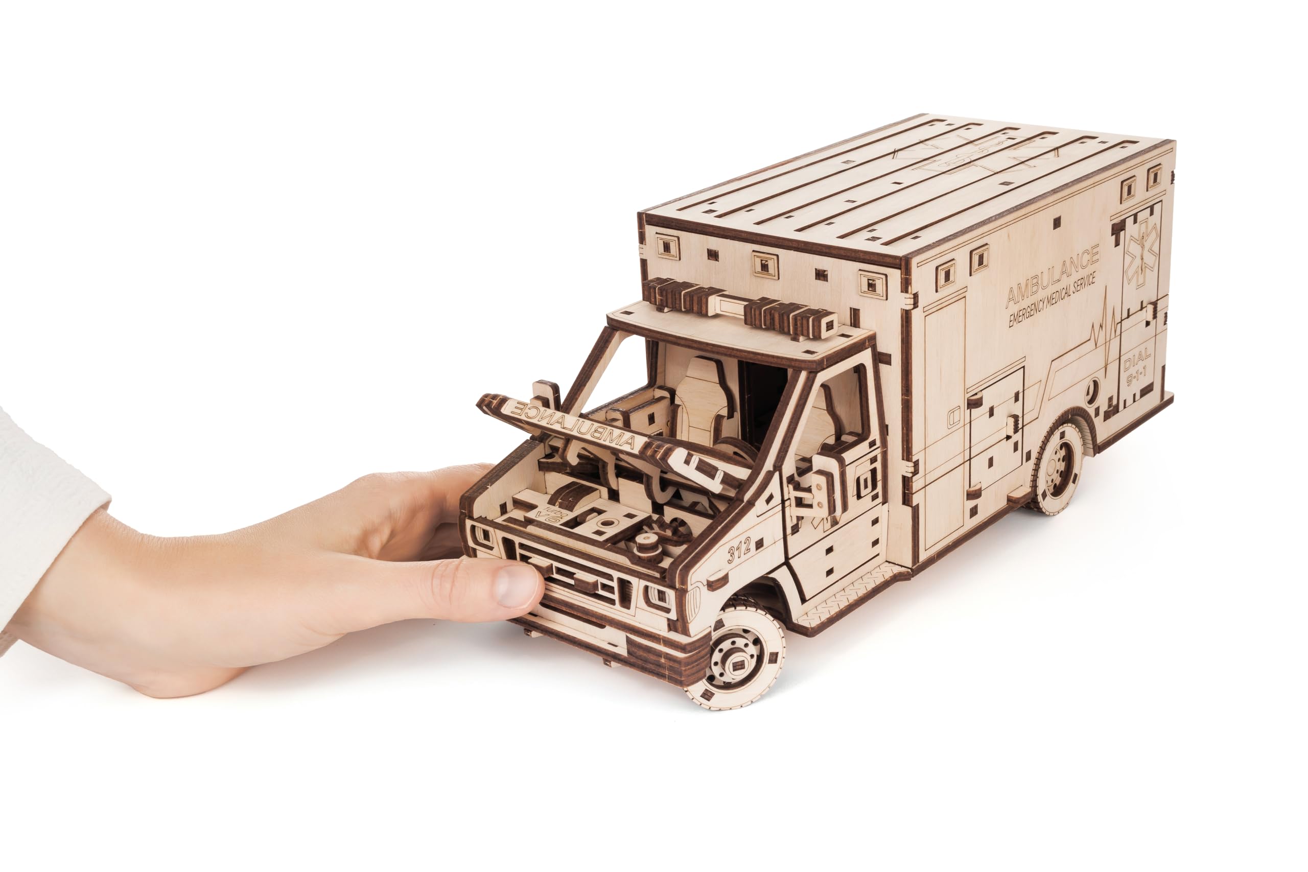 EWA Eco-Wood-Art AMBULANS – Drewniany Zestaw DIY z Mechanizmem Nakręcanym, Idealne na Prezent – Drewniane Puzzle 3D do Samodzielnego Montażu dla Nastolatków i Dorosłych (14+) – 386 szt.