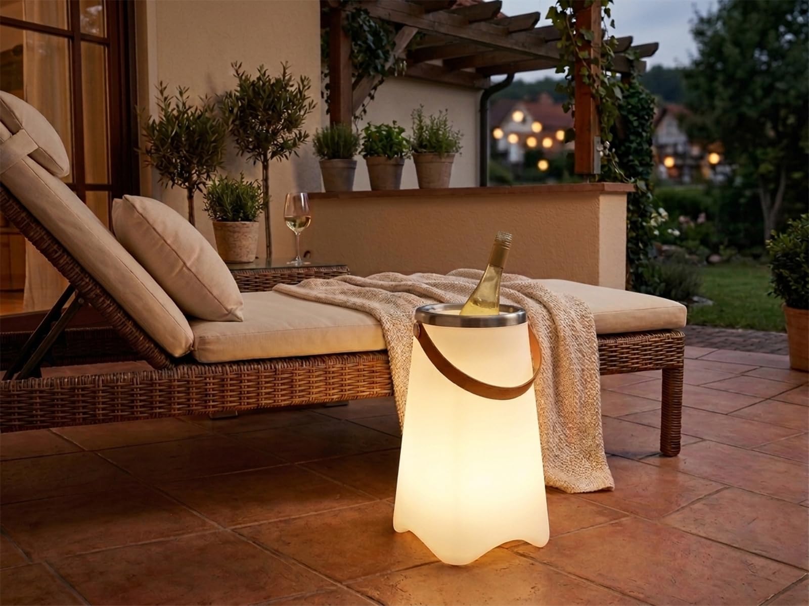 meineWunschleuchte 3in1 LED Leuchte CALLOON mit Bluetooth Lautsprecher und Fernbedienung – RGB Farbwechsel & Flaschenkühler mit praktischem Ledergriff, Höhe 50cm- für Indoor & Outdoor (IP44)