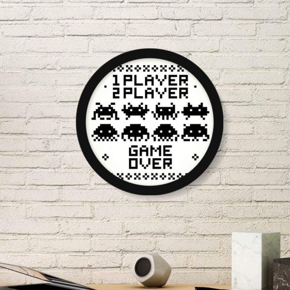 Cadre photo rond Game Over pour masquer les imperfections murales avec style et humour