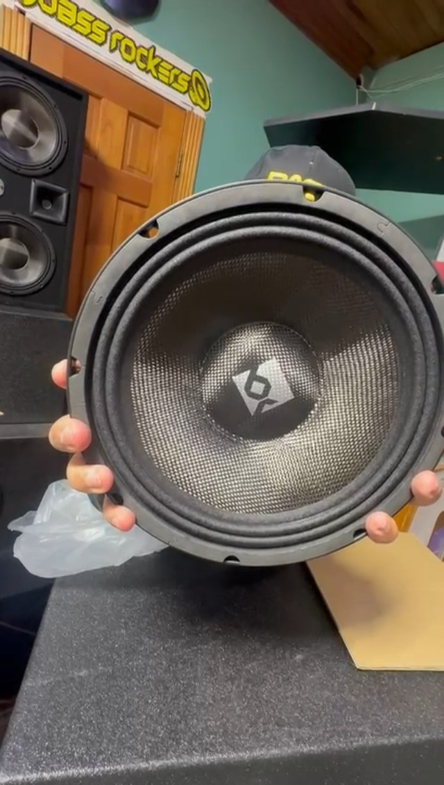 Amazon.com: Bass Rockers BRMB8 6