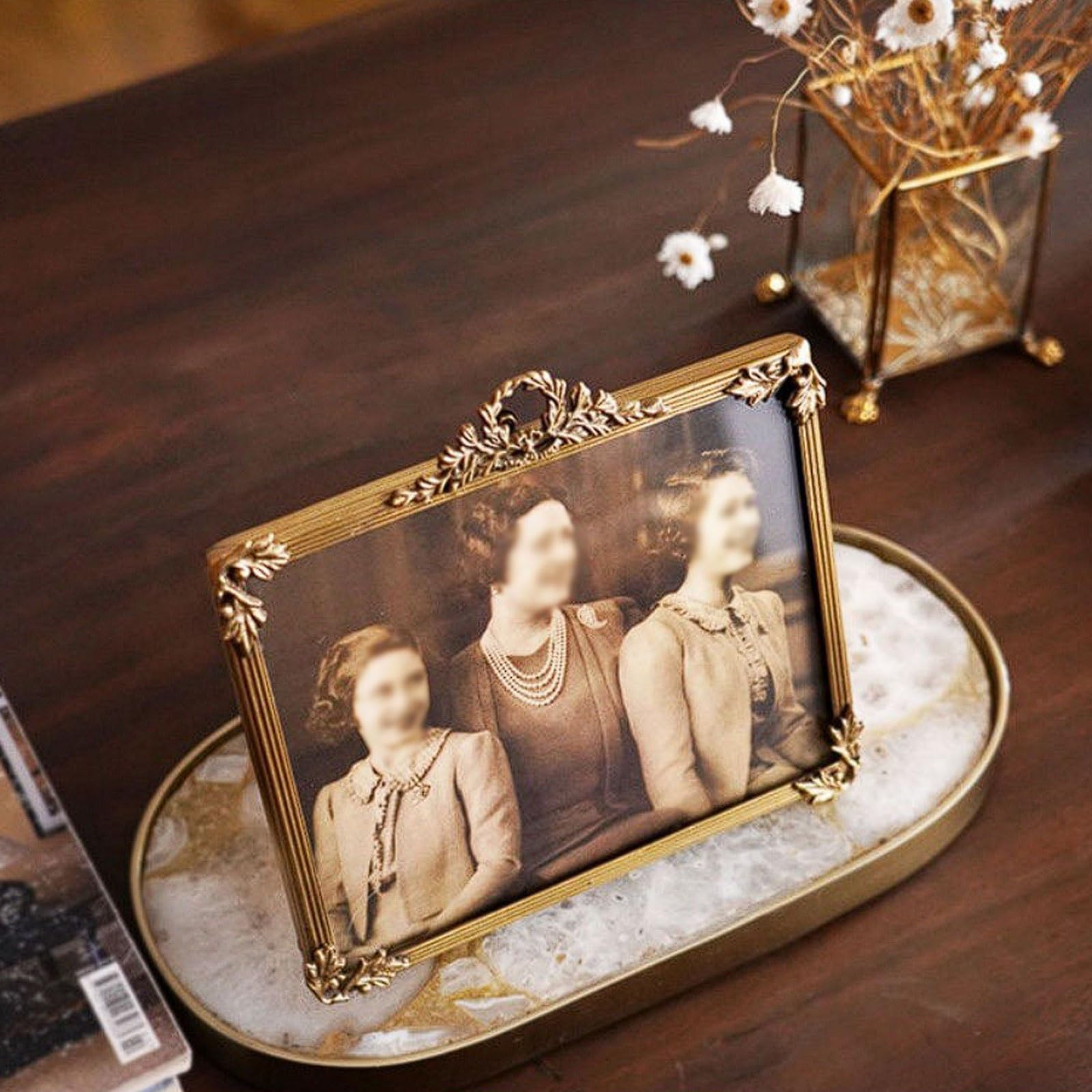 Ręcznie rzeźbiona mosiężna ramka na zdjęcia w stylu vintage, klasyczna ramka na zdjęcia 6" i 8" (8 cali)