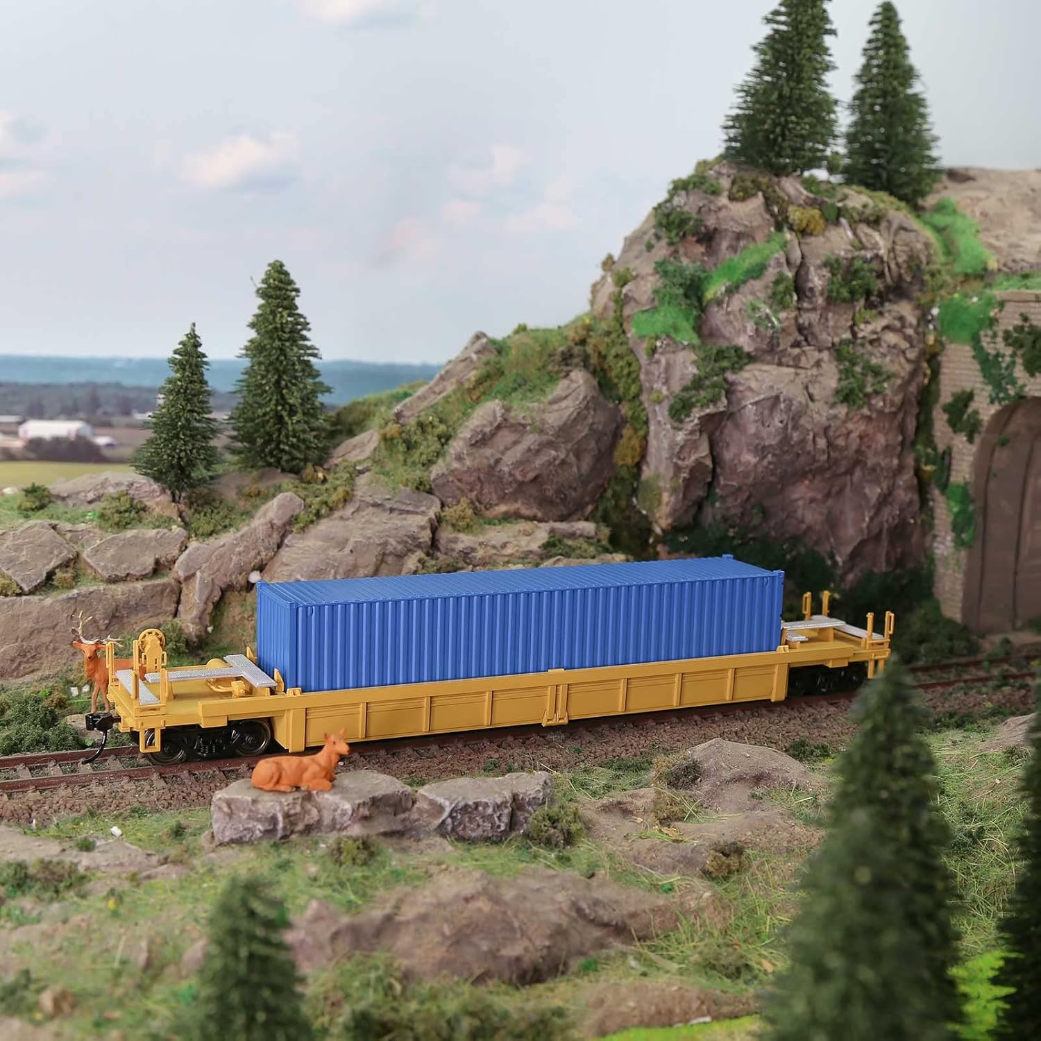 Evemodel C8749 HO Scale 40ft Well Car 1:87 Concave Bottom 40' Flat Car Wagon (3pcs - Yellow)