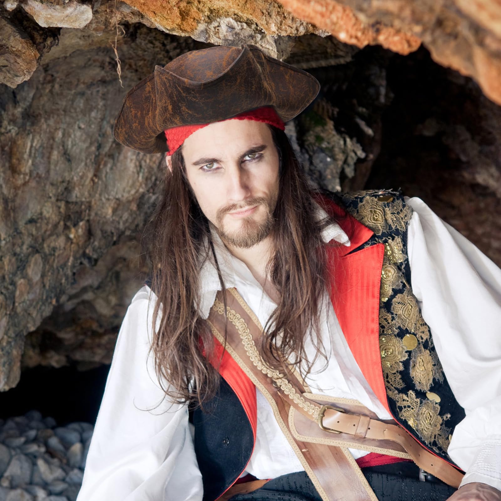 VOSSOT Kapelusz piracki dla dorosłych, skórzany, styl kolonialny, średniowieczny kapelusz na piracką imprezę tematyczną, cosplay, imprezy kostiumowe, karnawał, brązowy, Halloween, rozmiar uniwersalny