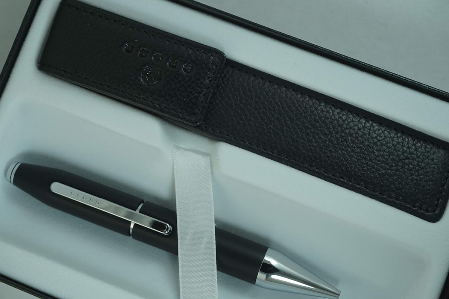 Bolígrafo roller Cross x Series y estuche de cuero en caja de regalo