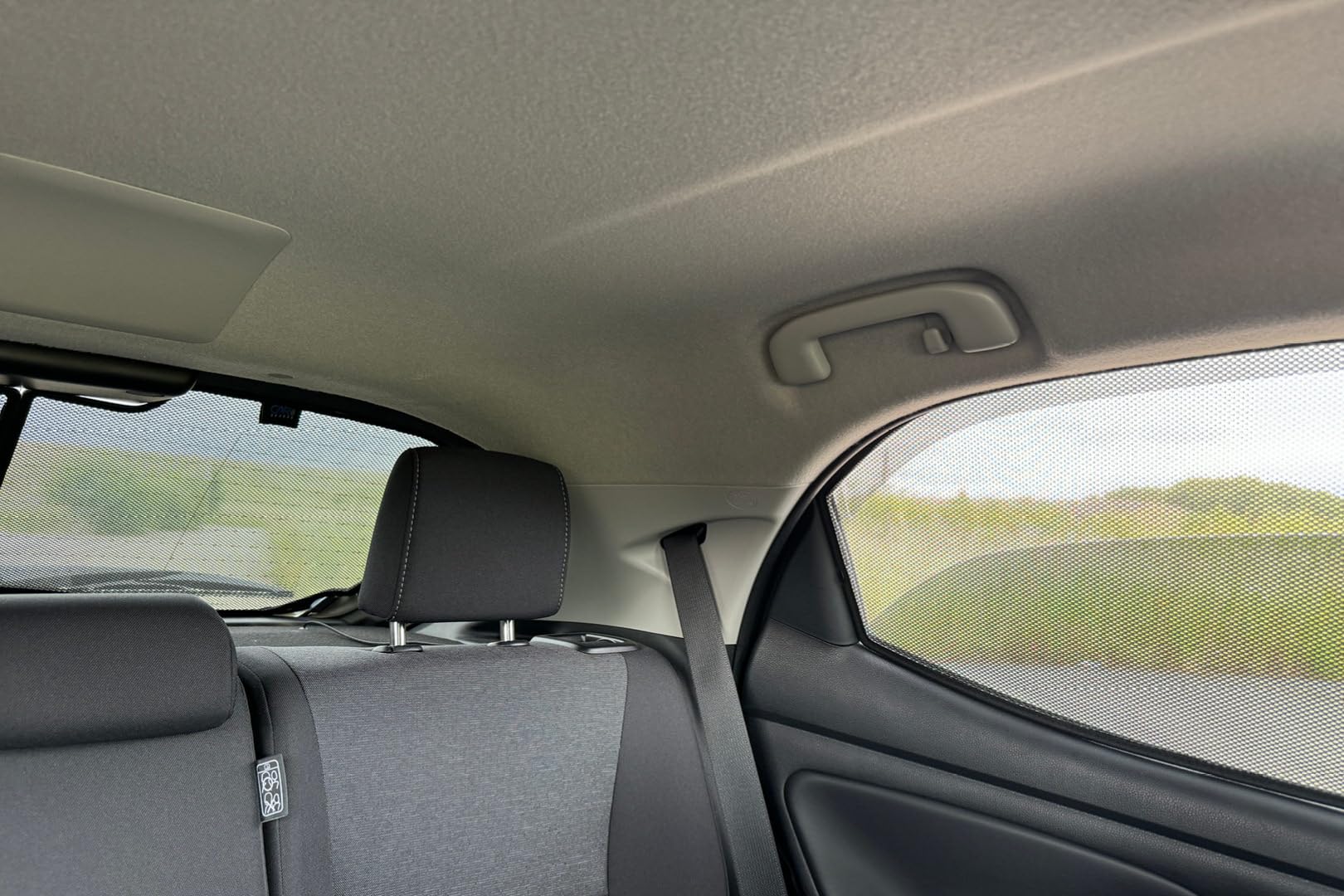 CAR SHADES Set Compatibile con Toyota Yaris (P21) 2020- (4-Parti) Tendine Parasole su Misura