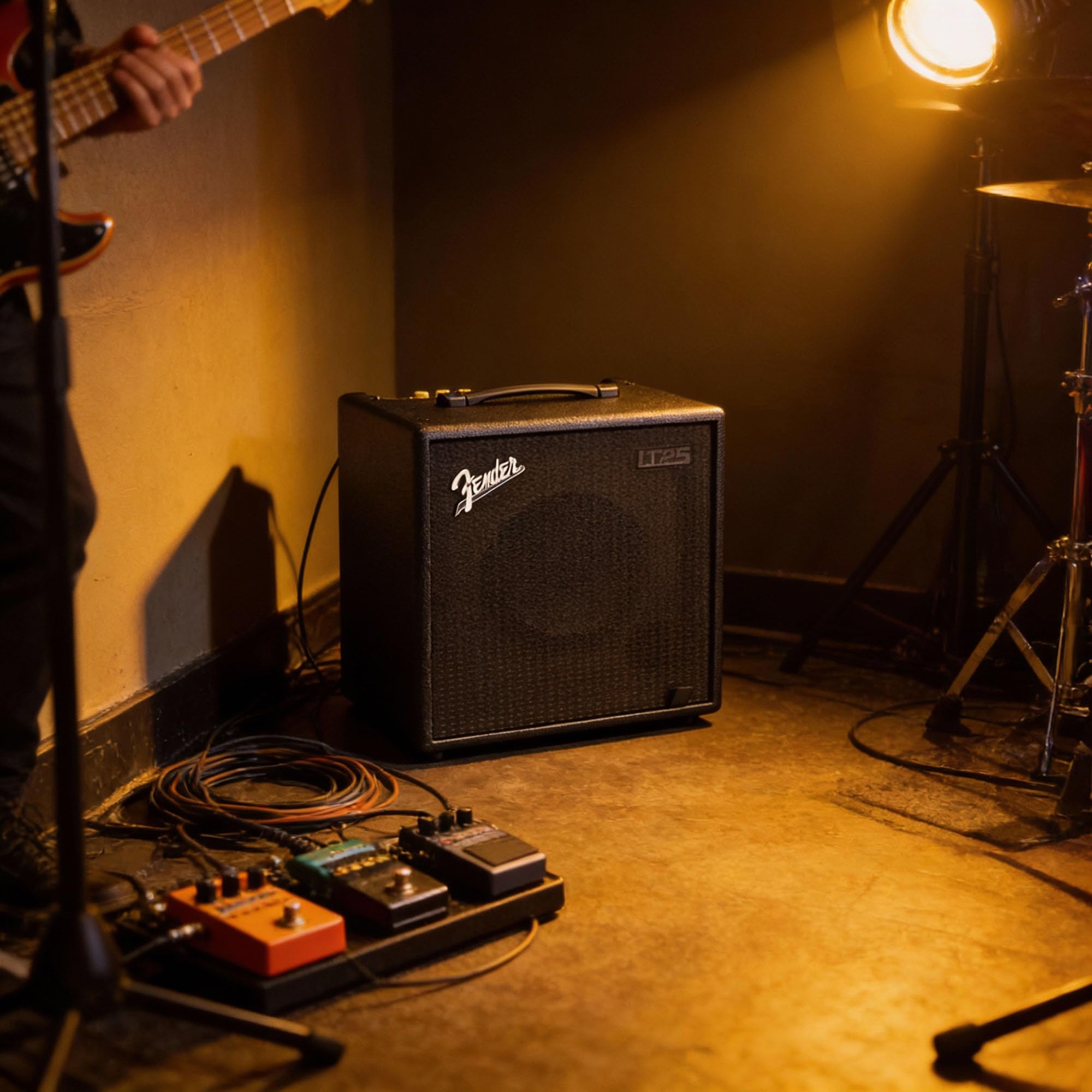 Amazon.co.jp: Fender Rumble LT25 バスコンボアンプバンドル 楽器