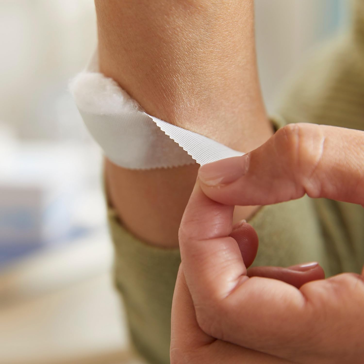 McKesson Surgical Tape, Non-Sterile, Air Permeable Silk-Like Cloth, 1 in x 10 yd, 12 Rolls, 12 Packs, 144 Total